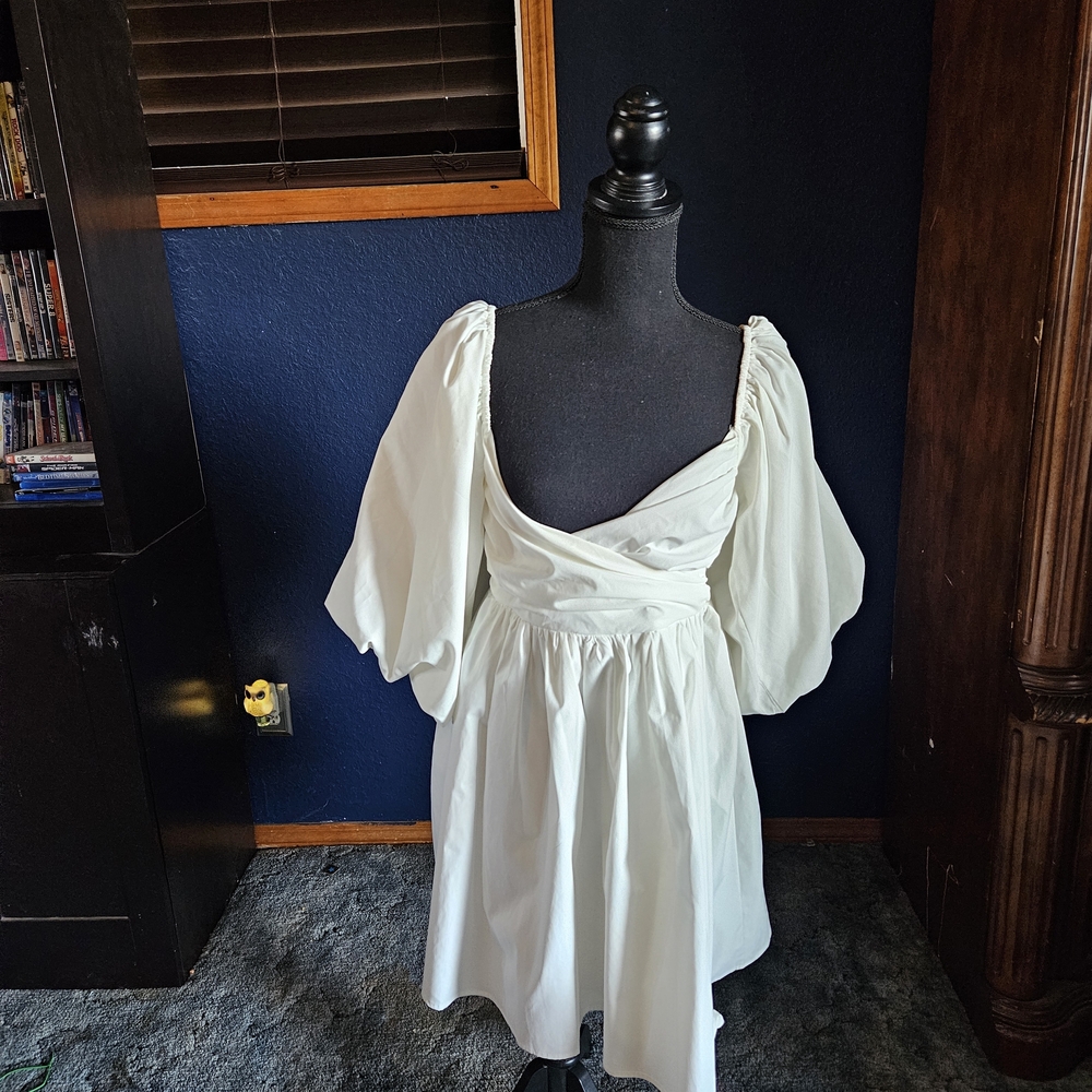 FORE Romantic Amelia White Puff-Sleeve Wrap Mini Dress nwt